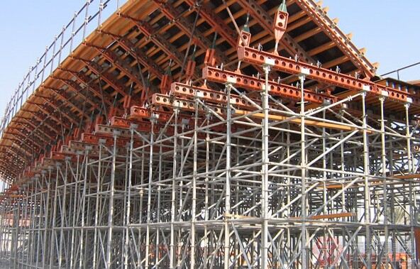 梯架搭建施工現(xiàn)場圖片展示
